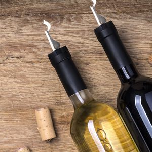 Viners Barware 2pc Clamp Bottle Stopper
