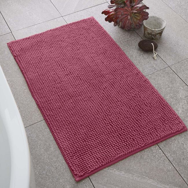CATHERINE LANSFIELD RASPBERRY BOBBLE 50x80cm Bath Mat