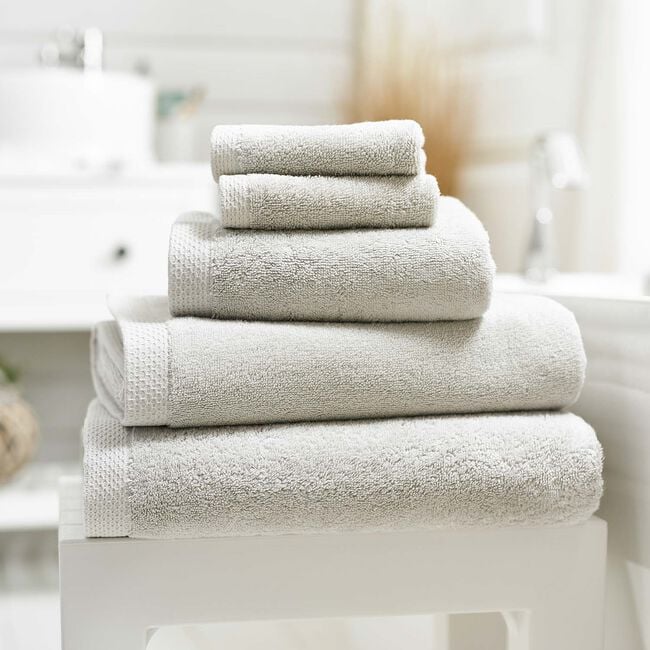 THE LYNDON CO EGYPTIAN COTTON PUTTY Bath Towel