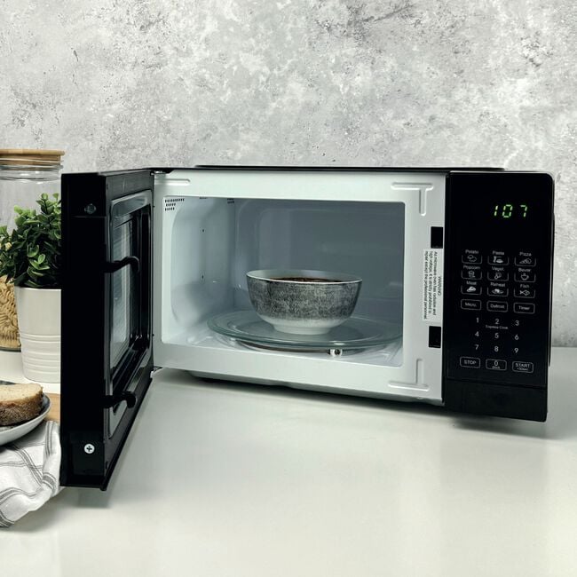 HAMILTON BEACH ESSENTIALS 20L Black Digital Microwave