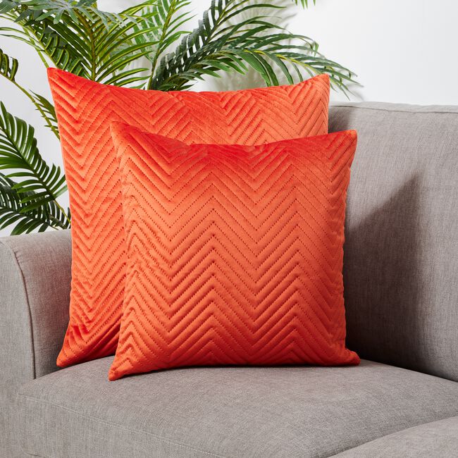 TRIANGLE STITCH TOMATO RED 45X45 Cushion
