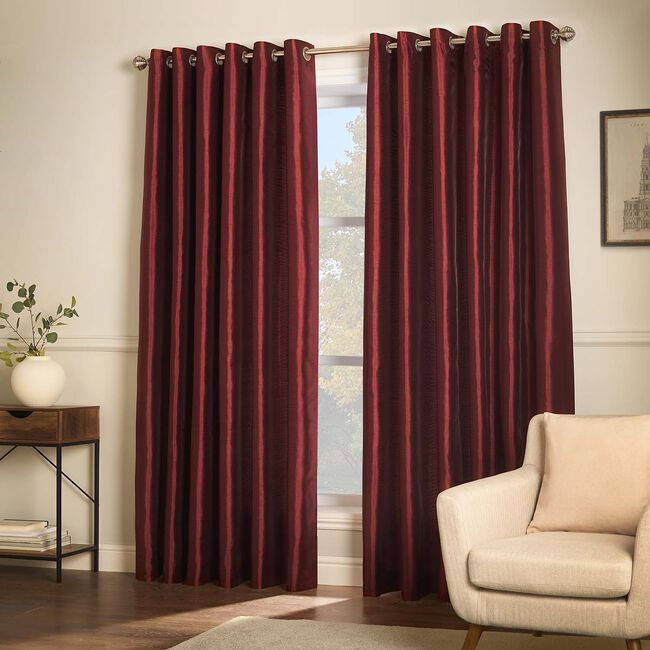 ELEGANZA FAUX SILK RED 66x54 Curtain