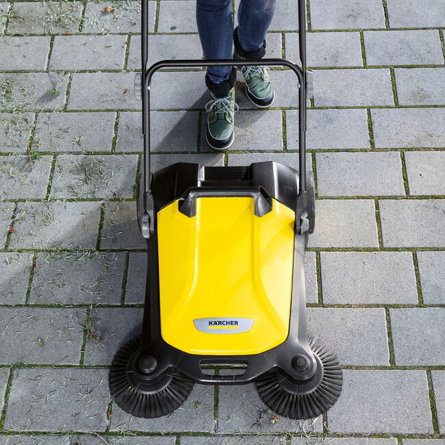Karcher S4 Twin Push Sweeper