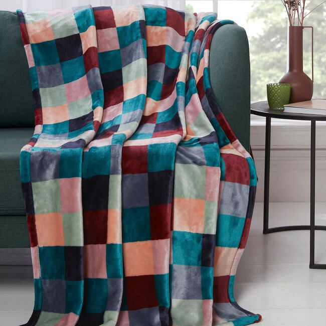 Ruane Plush Velvet Trend Blocks Throw 150x200cm