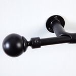 ROOM DARKENING EXTENDABLE BALL 19mm 70-120cm Black