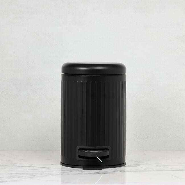 PIFCO RIBBED 3L BLACK Bathroom Bin