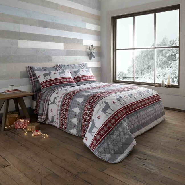 Fairisle Deer Bedspread 200cm x 220cm - Red/White