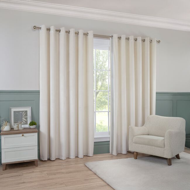 EMBROIDERED TRIM VELVET IVORY 66x54 Curtain