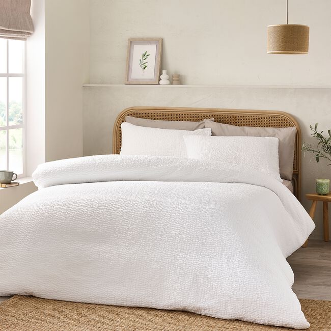 CATHERINE LANSFIELD SINGLE DUVET COVER Crinkle Seersucker White