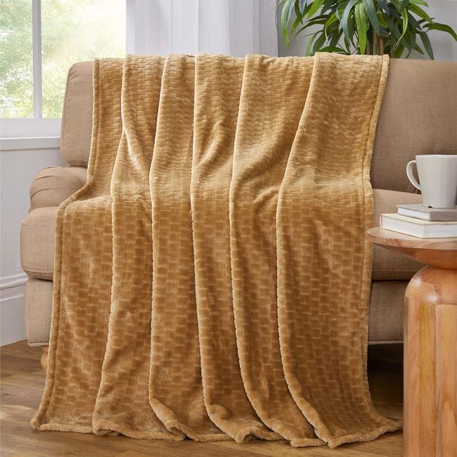RUANE JACQUARD VELVET CARAMEL 150x200cm Throw 
