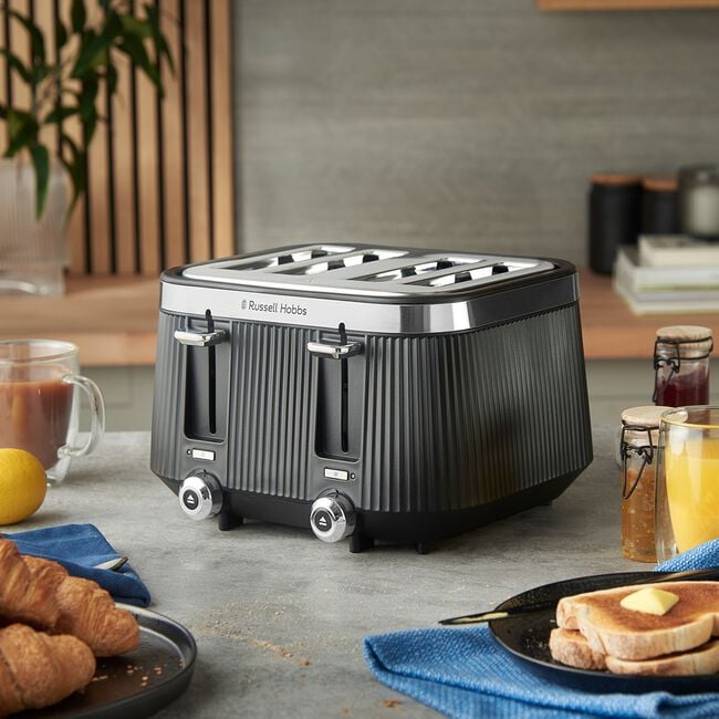 RUSSELL HOBBS BRONTE BLACK 4 Slice Toaster