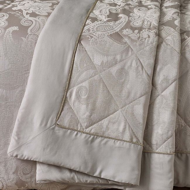 Catherine Lansfield Opulent Jacquard Bedspread
