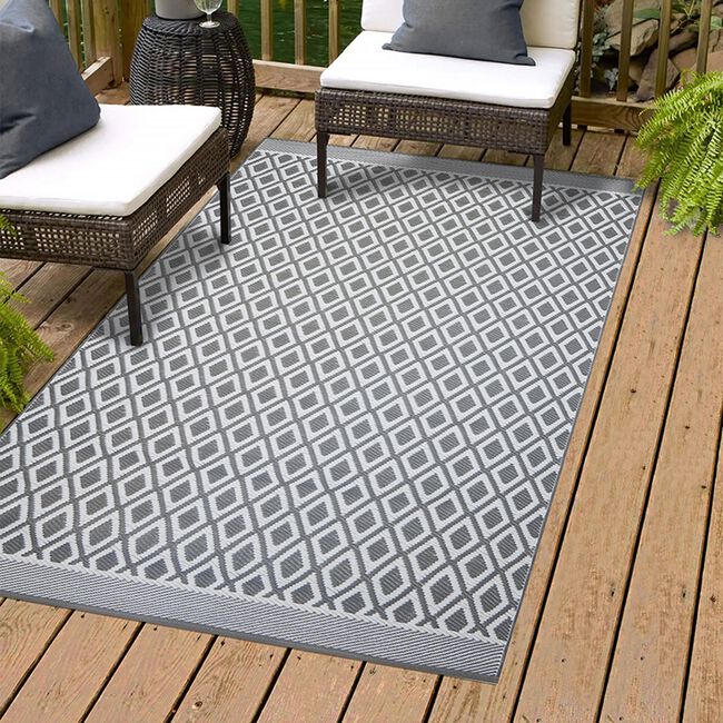 Lozenge Outdoor Rug