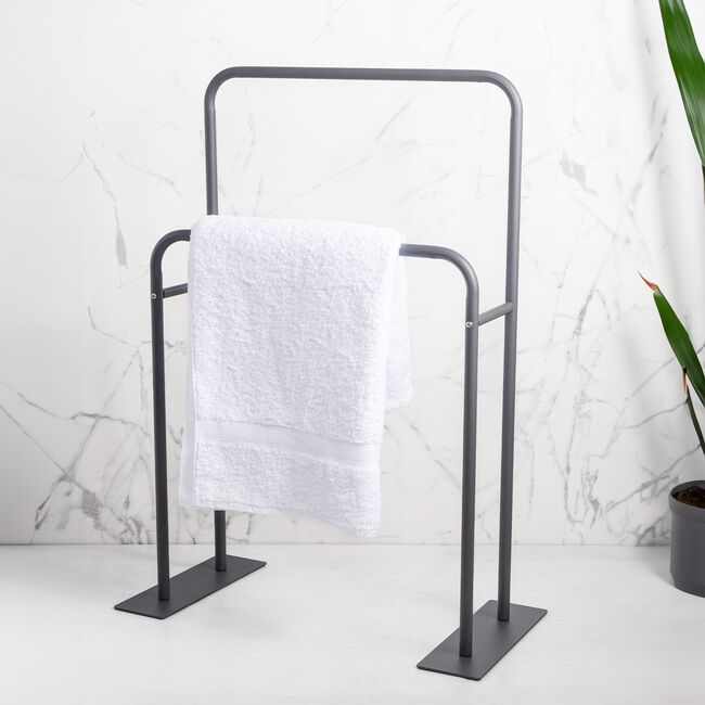 Pifco Floor Standing Towel Rail
