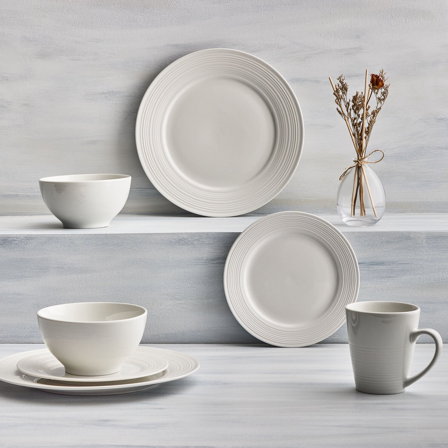 Abney & Croft Embossed Linear 16 Piece Dinner Set