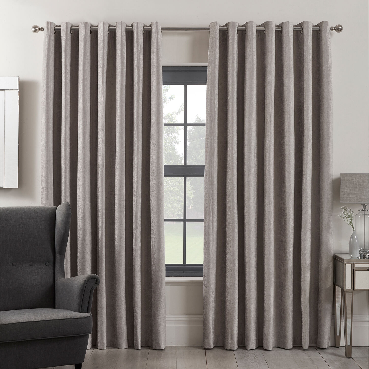 BLACKOUT & THERMAL TEXTURED SILVER 90X90 Curtain