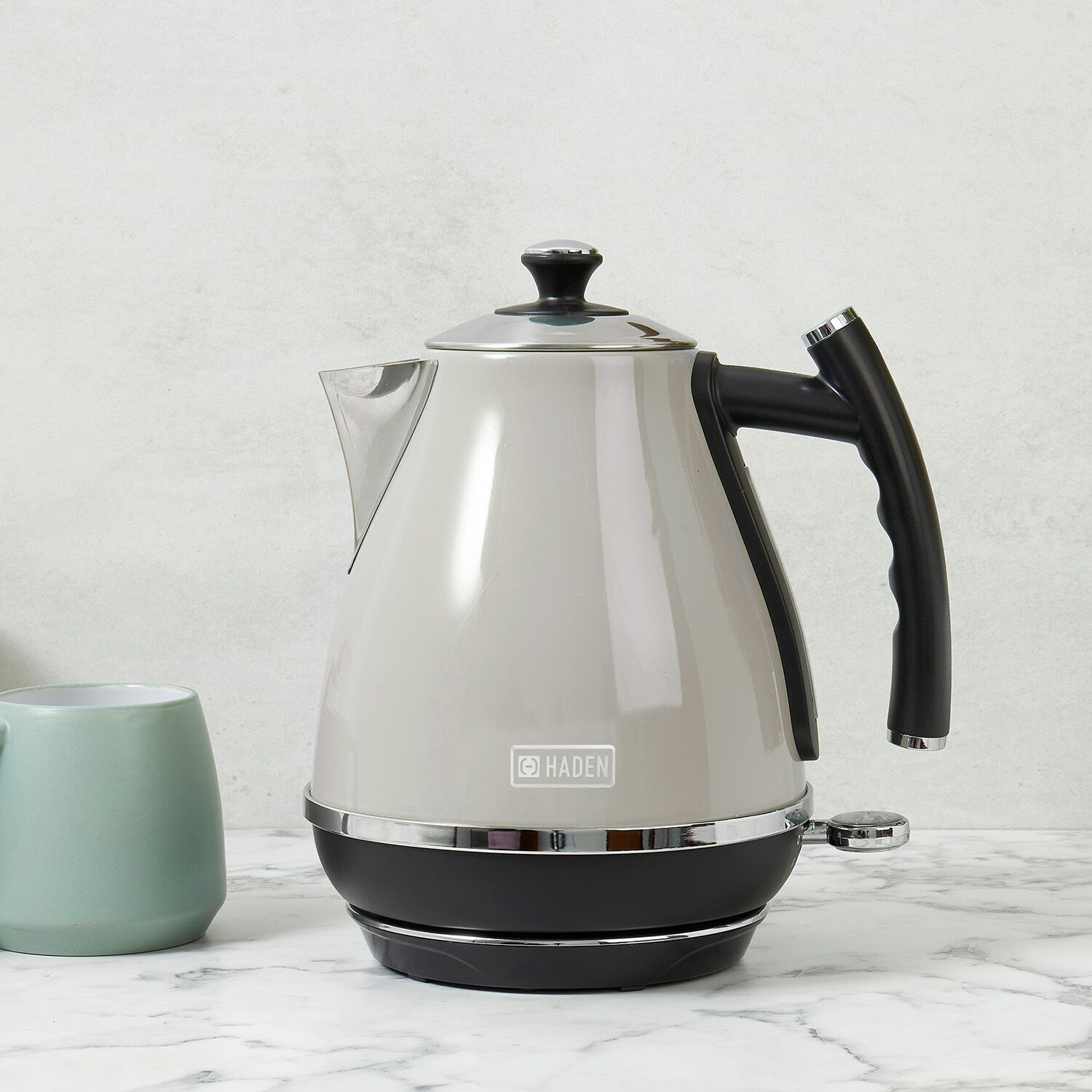 Haden Cotswolds 1.7L 3KW Rapid Boil Putty Kettle
