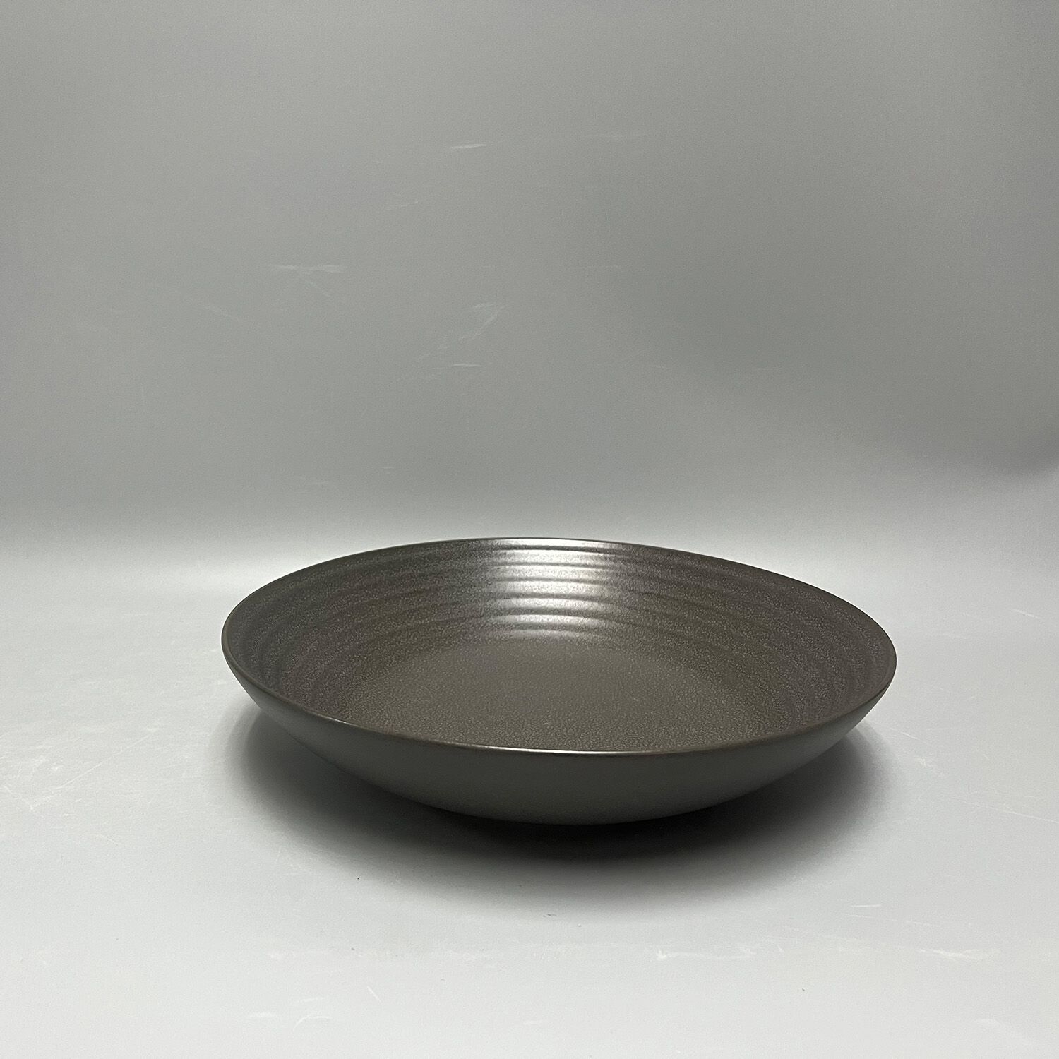 Heritage Pembroke Ebony Serving Bowl