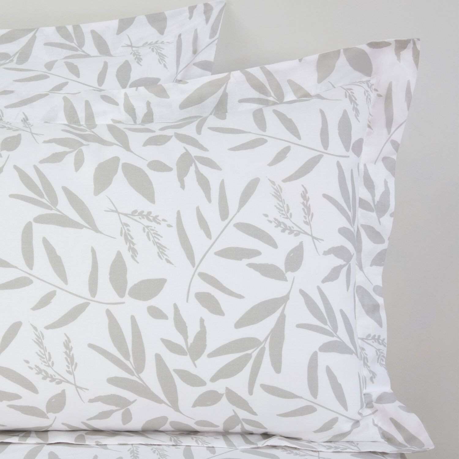 Joleen Oxford Pillowcase Pair