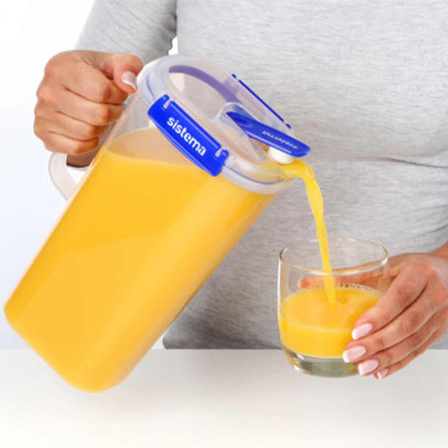 Klip It + 2 Ltr Juice Jug