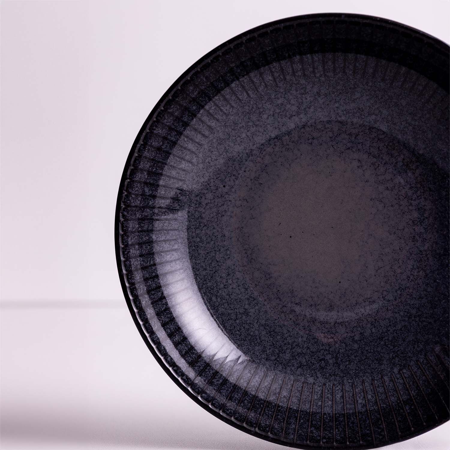 Mason Cash Reactive Linear Black Pasta Bowl