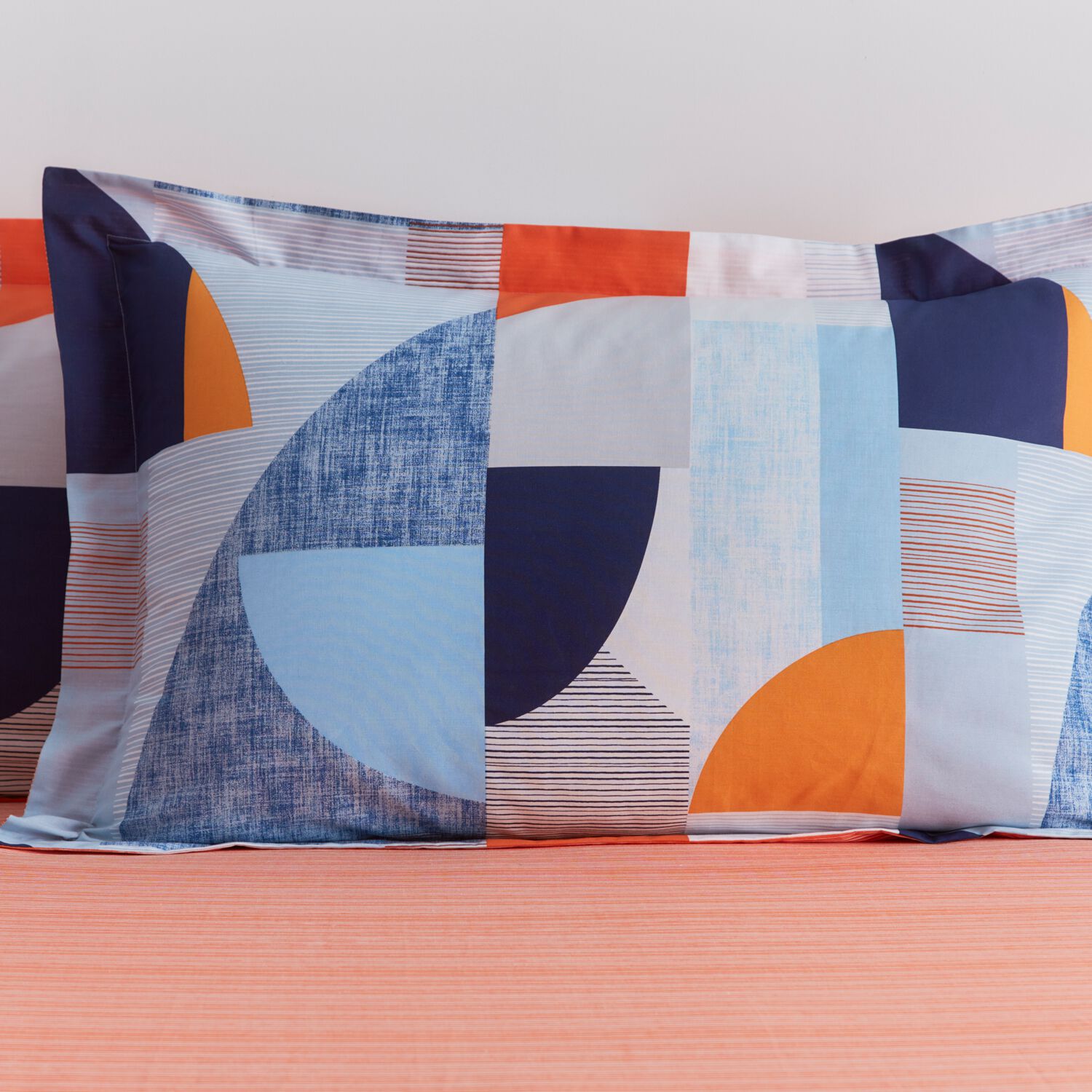 Nicole Day Eli Oxford Pillowcase Pair -Blue/Orange