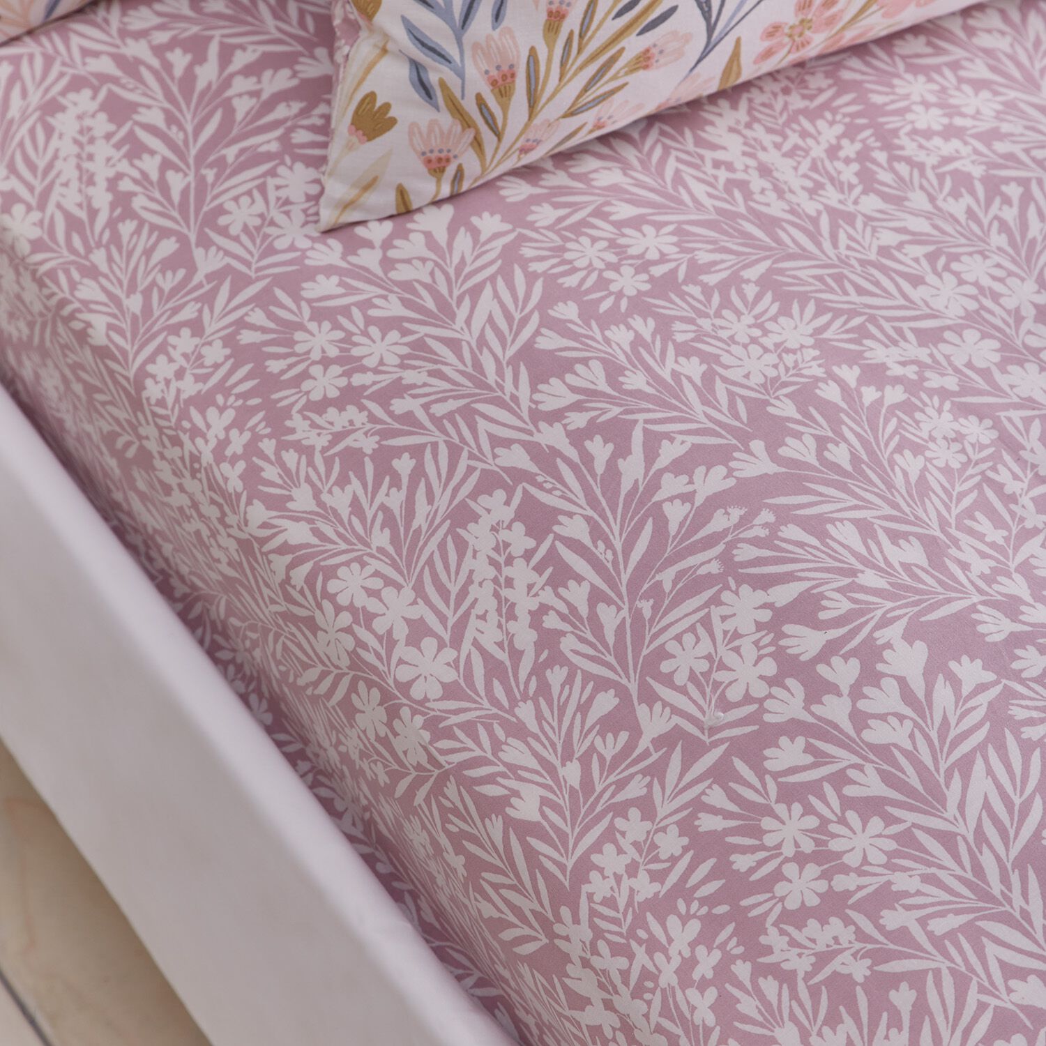 PENELOPE Super King Fitted Sheet