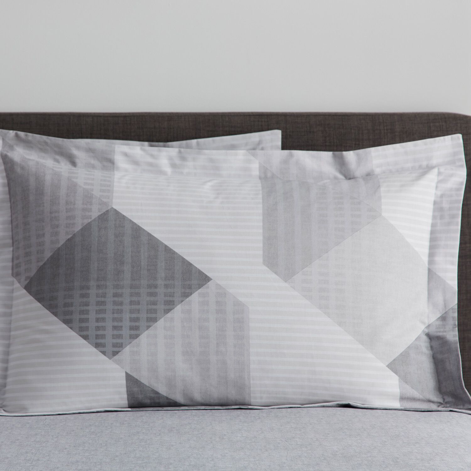 Nicole Day River Oxford Pillowcase Pair - Grey