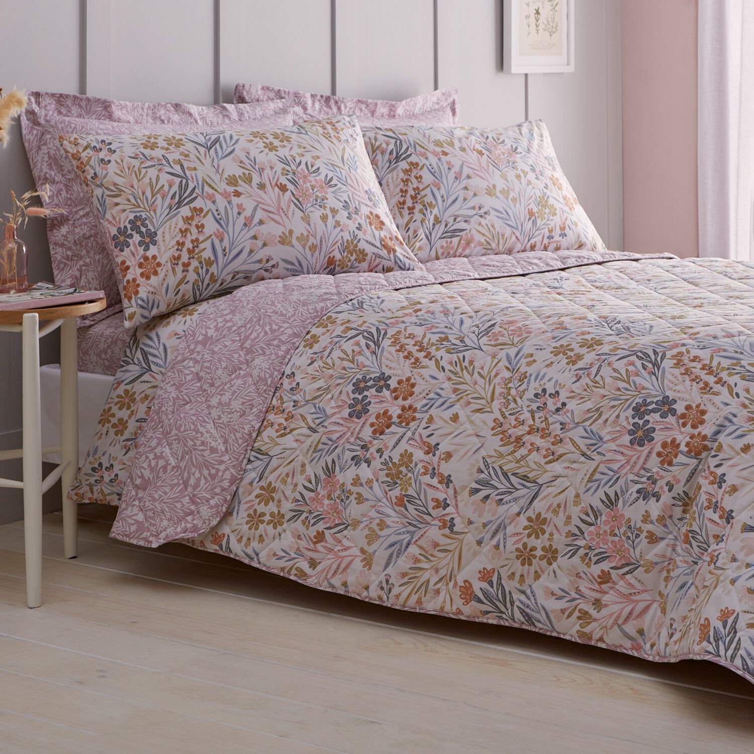 Penelope Bedspread 200cm x 220cm - Pink
