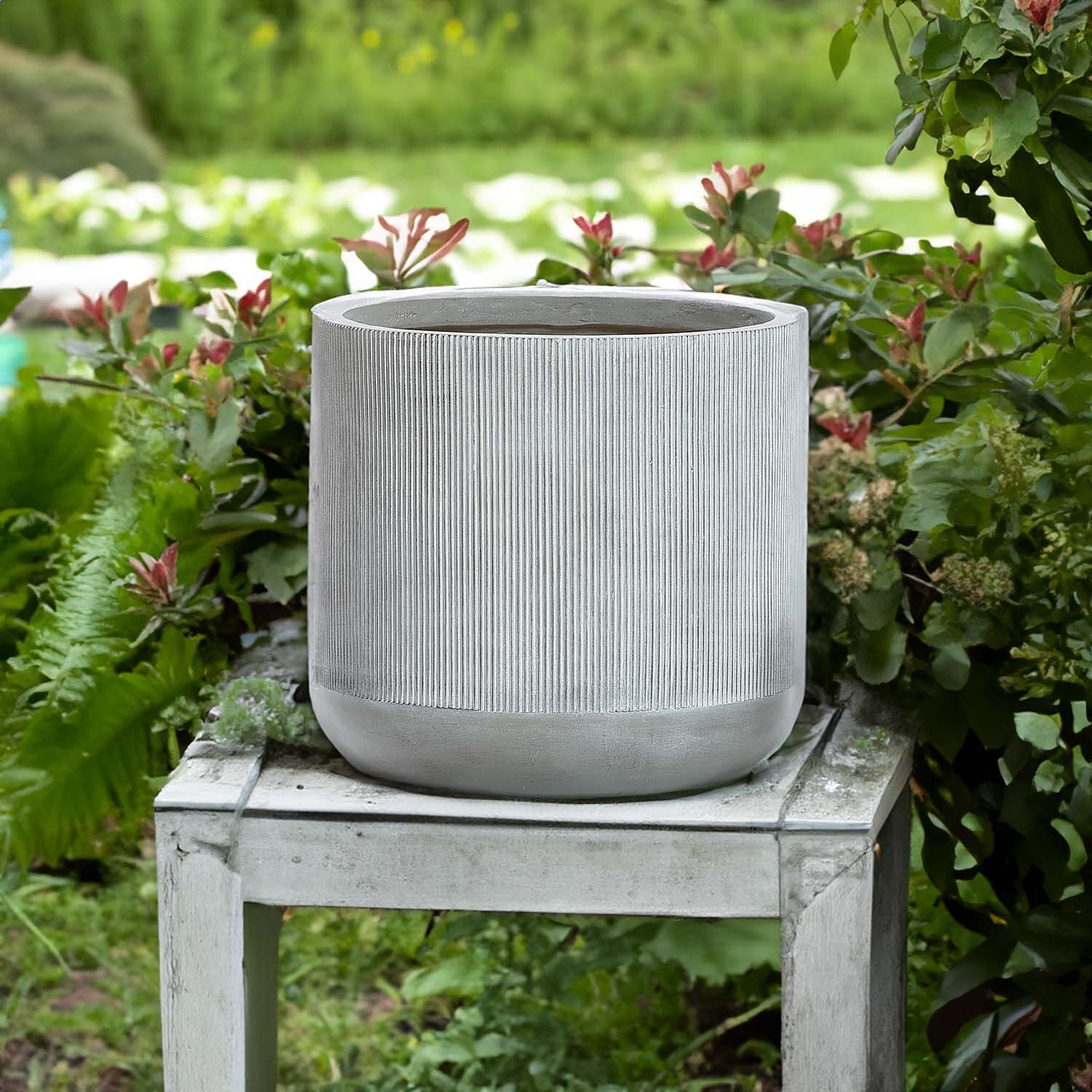 PETRA SMALL GREY STONE EFFECT POT