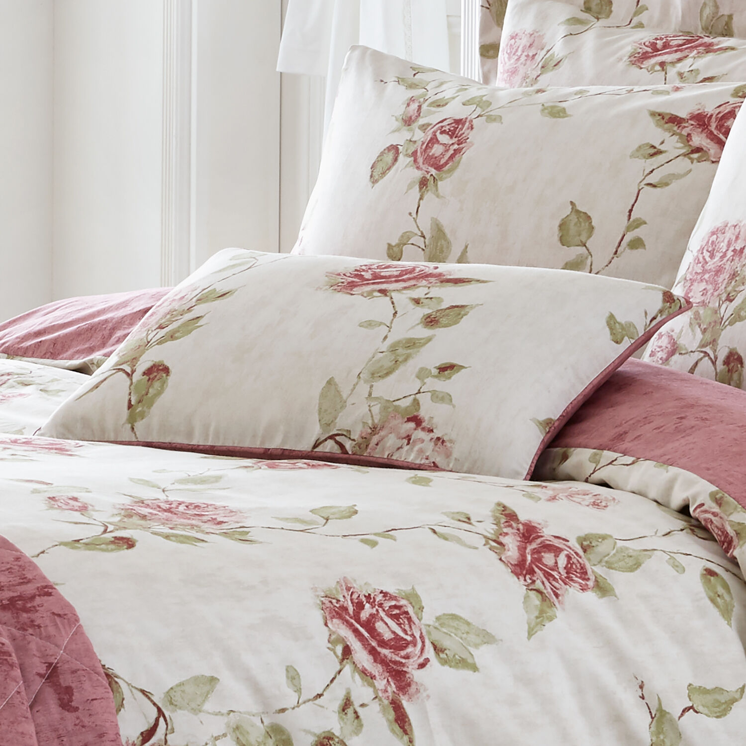 Phoebe Cushion 30 x 50cm