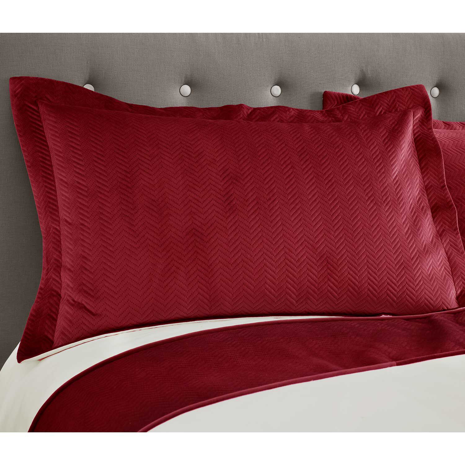 Ribeiro Velvet Pillowshams Red 50 x 75cm