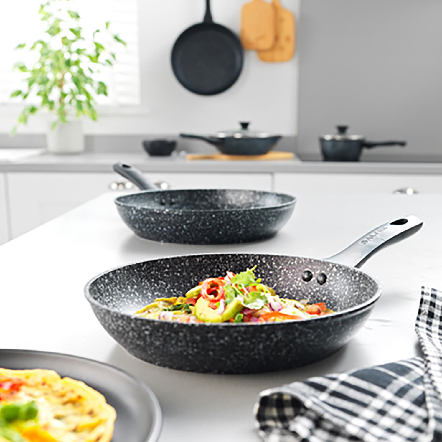 Salter Megastone Thermo Collar 28cm Frying Pan