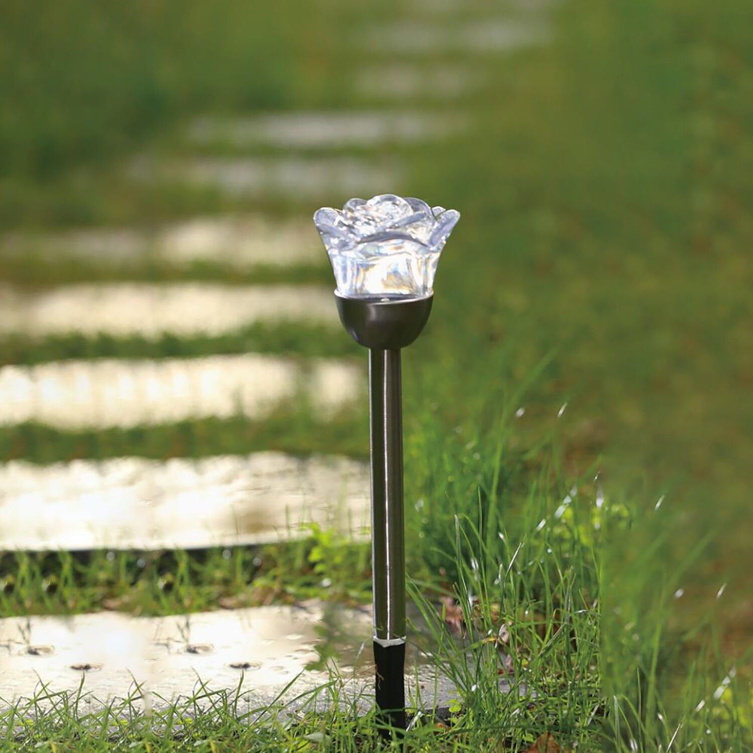 Solar Rose Post Light