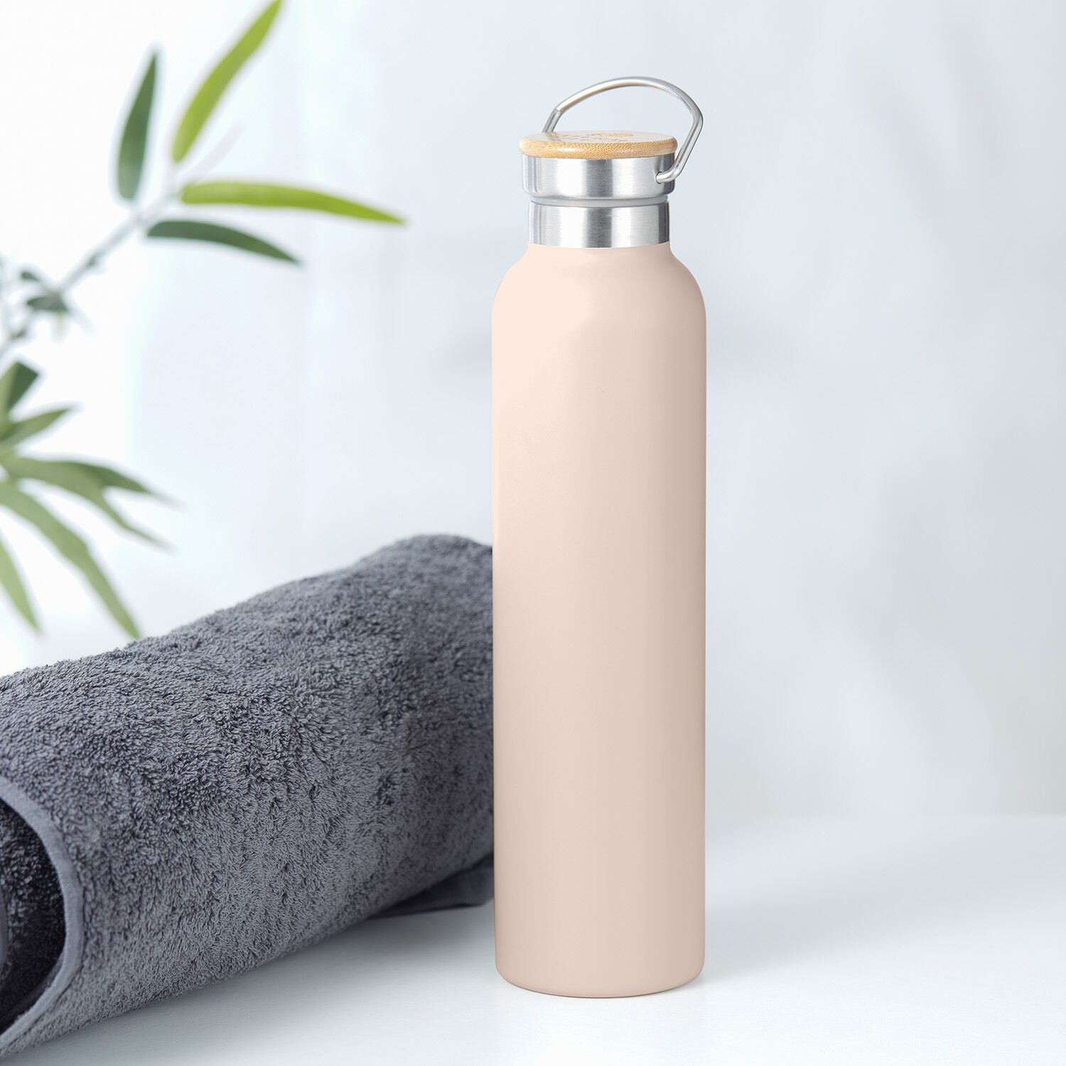Tower 750ml Water Bottle with Bamboo Lid - Nude