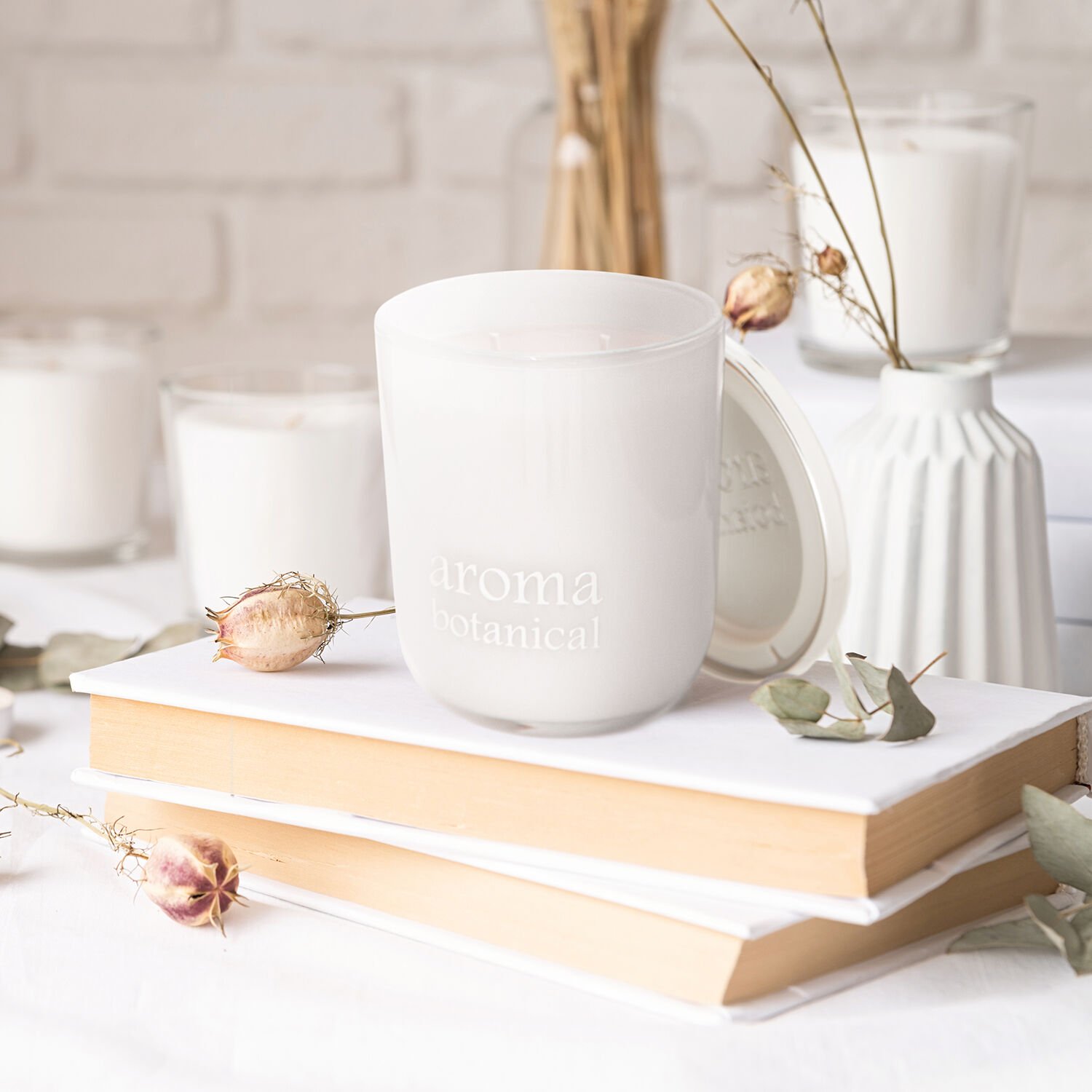 Vanilla Creme 2 Wick Large Candle