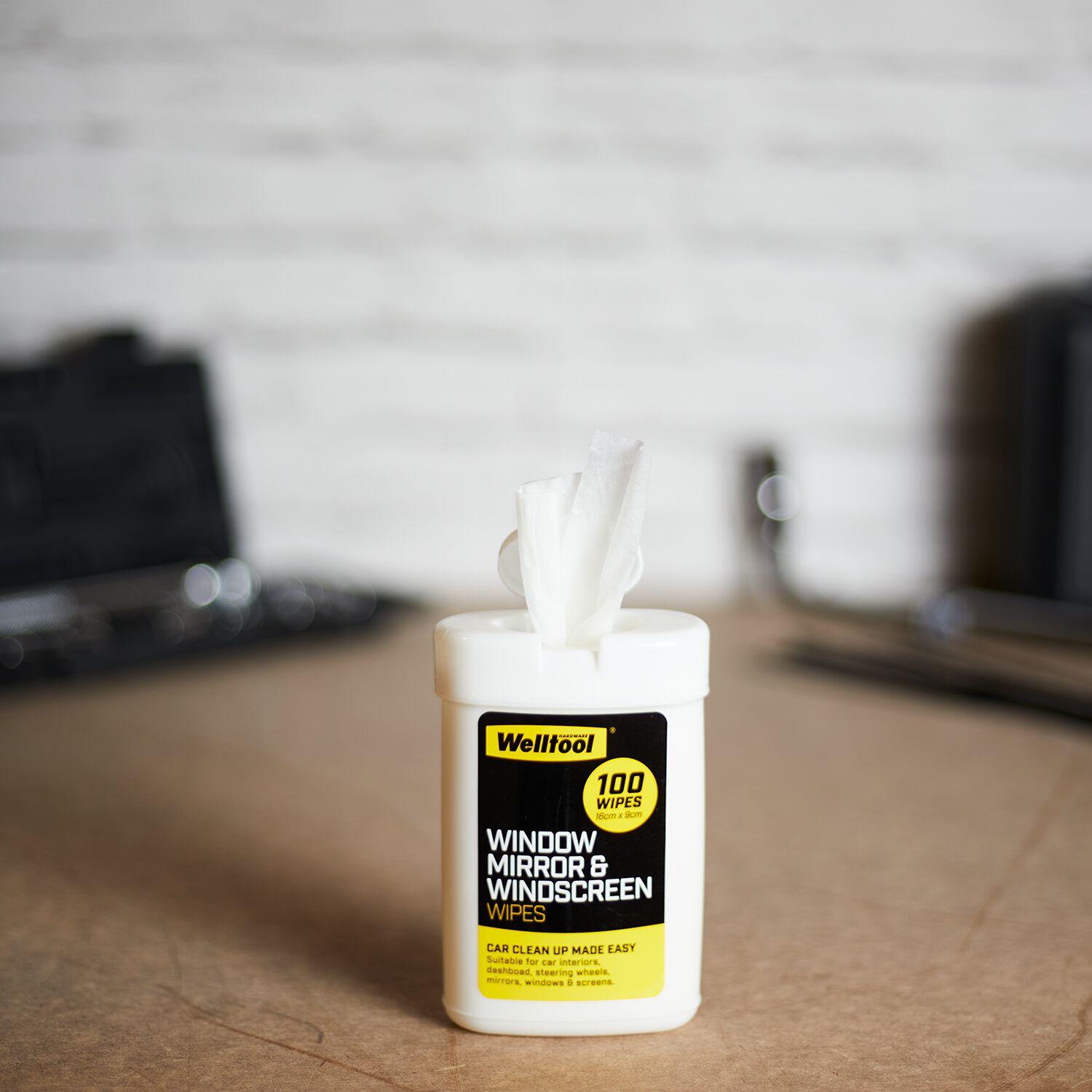 Window Mirror & Windscreen Wipes - 100 Sheets