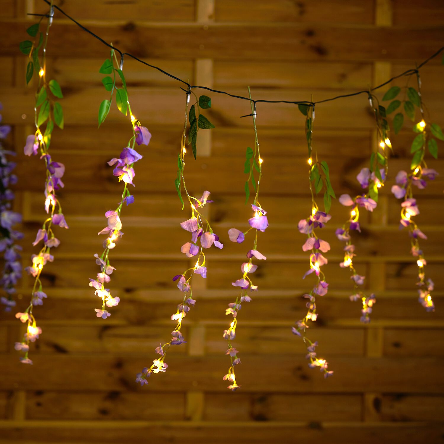 Wisteria Garland Solar String Light