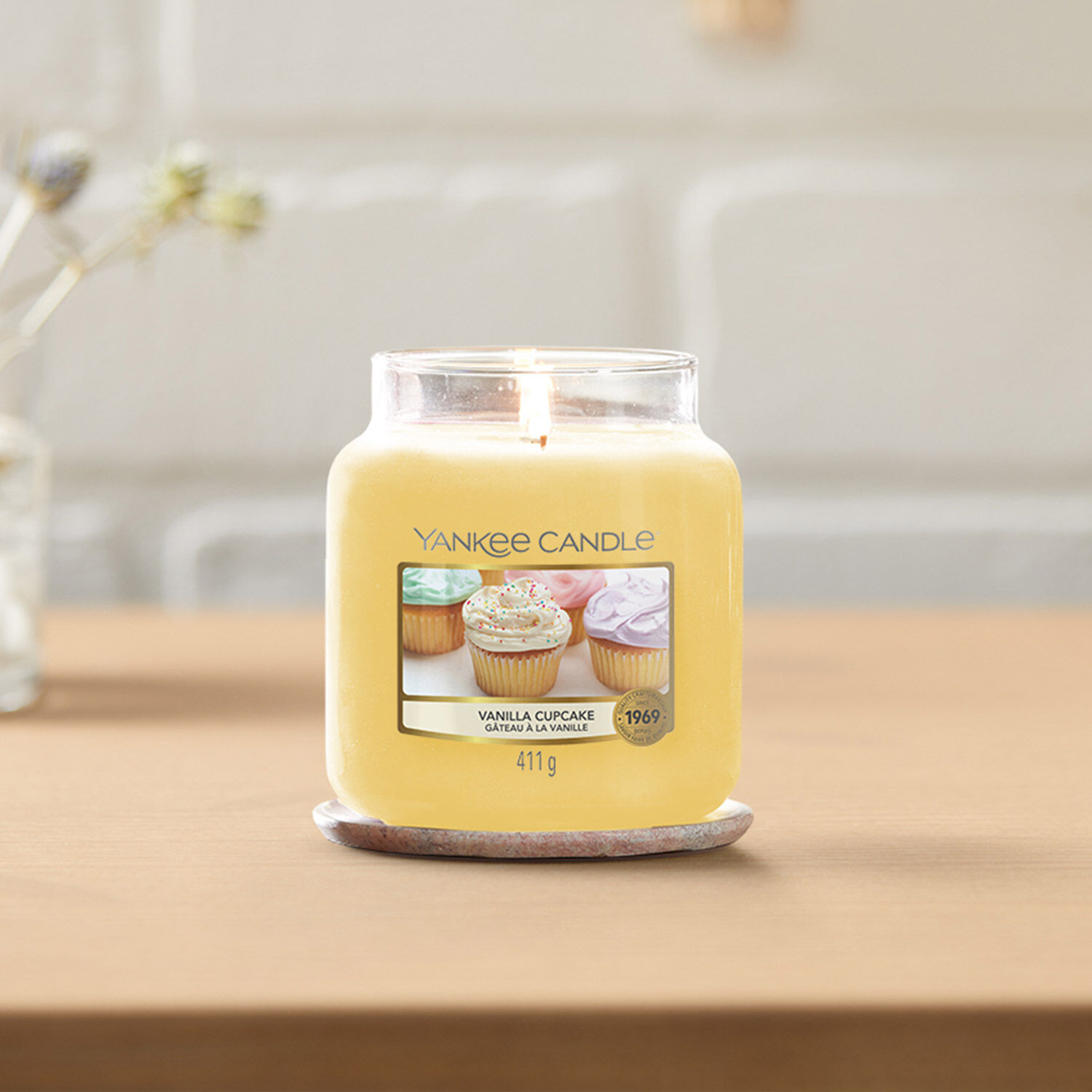 Yankee Candle Vanilla Cupcake Medium Jar