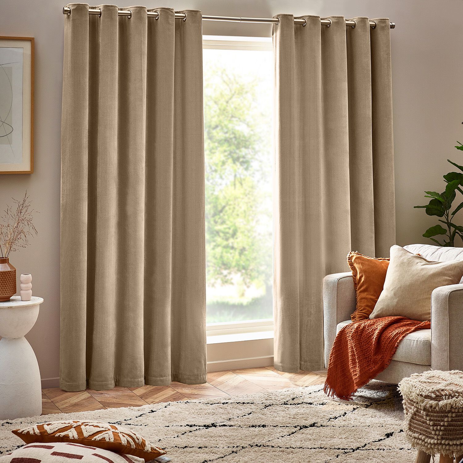 YARD HEAVY CHENILLE NATURAL 66x54 Curtain