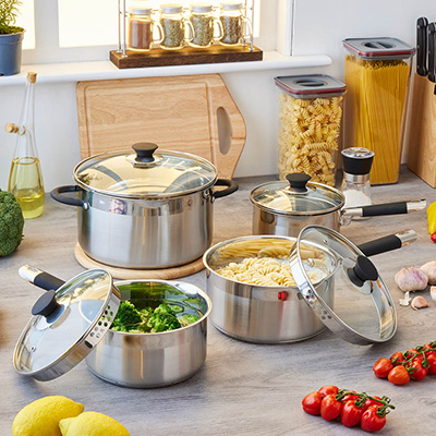 新品House, Home and More Set of 15 Skid-Resistant Carpet Stair Treads - Toffee Brown - 8 Inches X 27 Inches Plot 98 - 75% share at Kingswood 3 bed end of terrace house