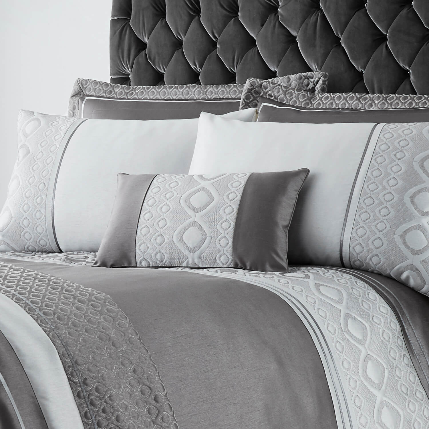 Luxury Geo Silver Cushion 30x50cm 069801